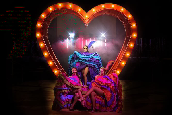 Aerial Heart Prop - Can Can Moulin Rouge 1-2