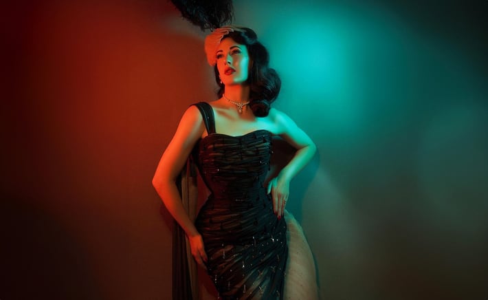Betsy Burlesque - Thumb