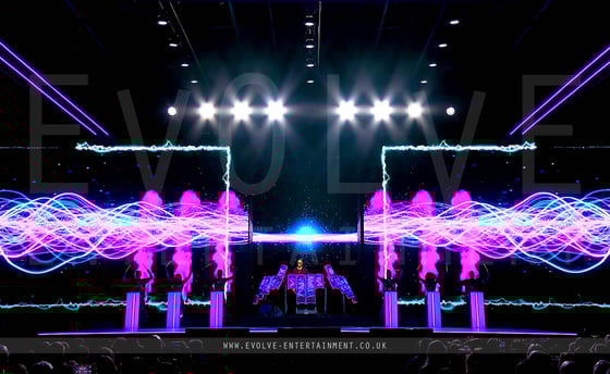 Breakdancing LED Drummers AFISHAL 1