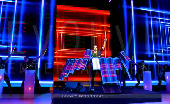 Breakdancing LED Drummers AFISHAL 3