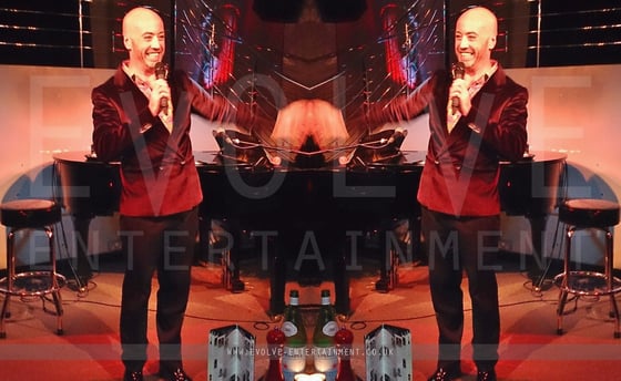 Cabaret Compere -5