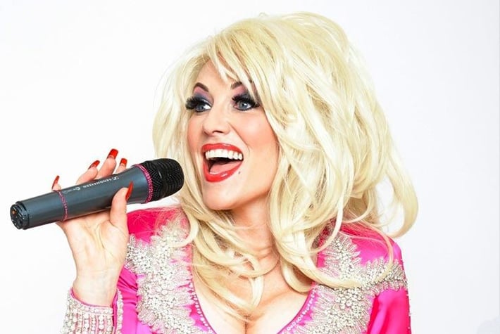 Dolly-Parton-Impersonator-Tribute-Act-THUMB-1