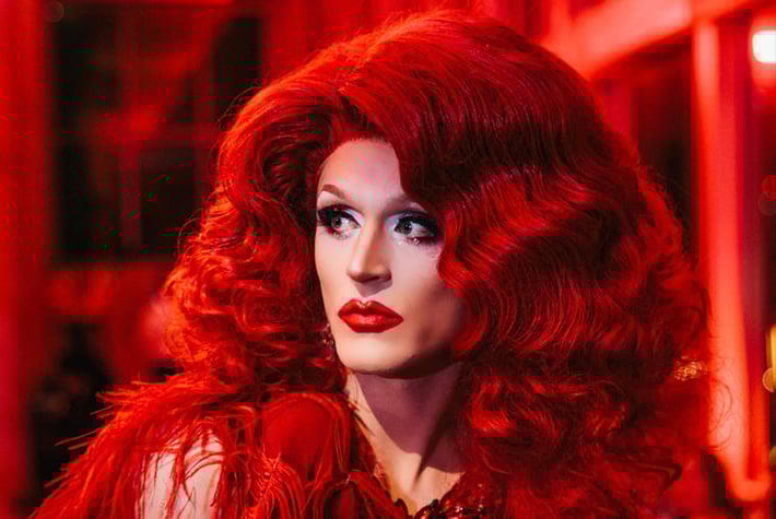 Drag Queen Thumb