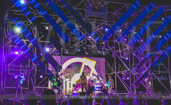 Festival Entertainment 12