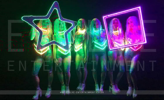 Glow-Girlz-LED-Dancers-4