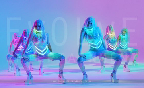 Glow-Girlz-LED-Dancers-6-1