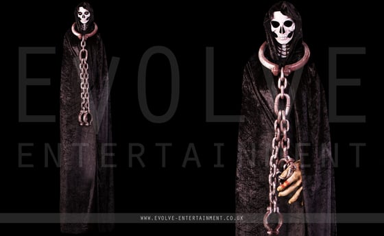 Halloween Stilt Walkers 1