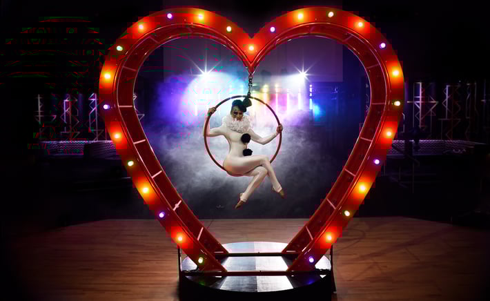 Heart Prop - Circus
