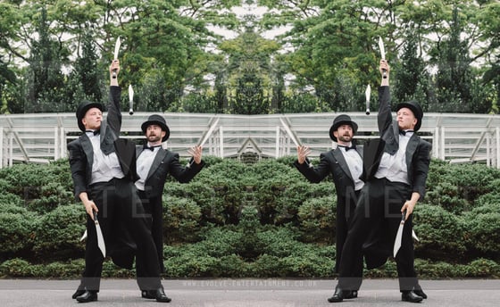 Juggling Gentlemen Duo 4