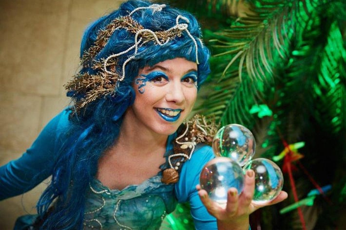 Sea-Godess-Contact-Juggler-Thumbnail