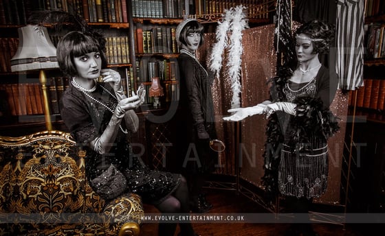 Silent-Movie-Human-Statues4
