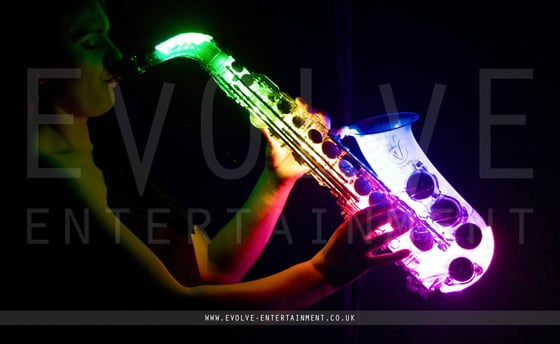 The-Neon-Glow-Sax-4-1