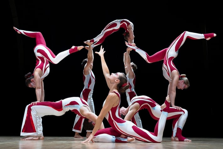 Ultimate Acrobats 1