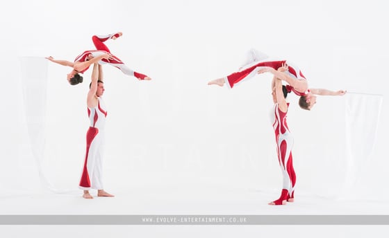 Ultimate-Acrobatic-troupe-4