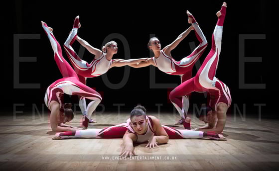 Ultimate-Acrobatic-troupe-6