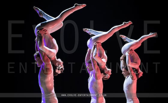 Ultimate-Acrobatic-troupe-8